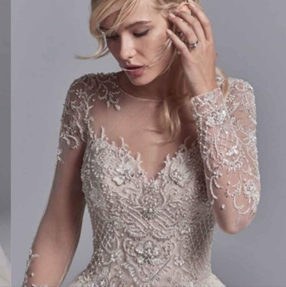 Wedding gown